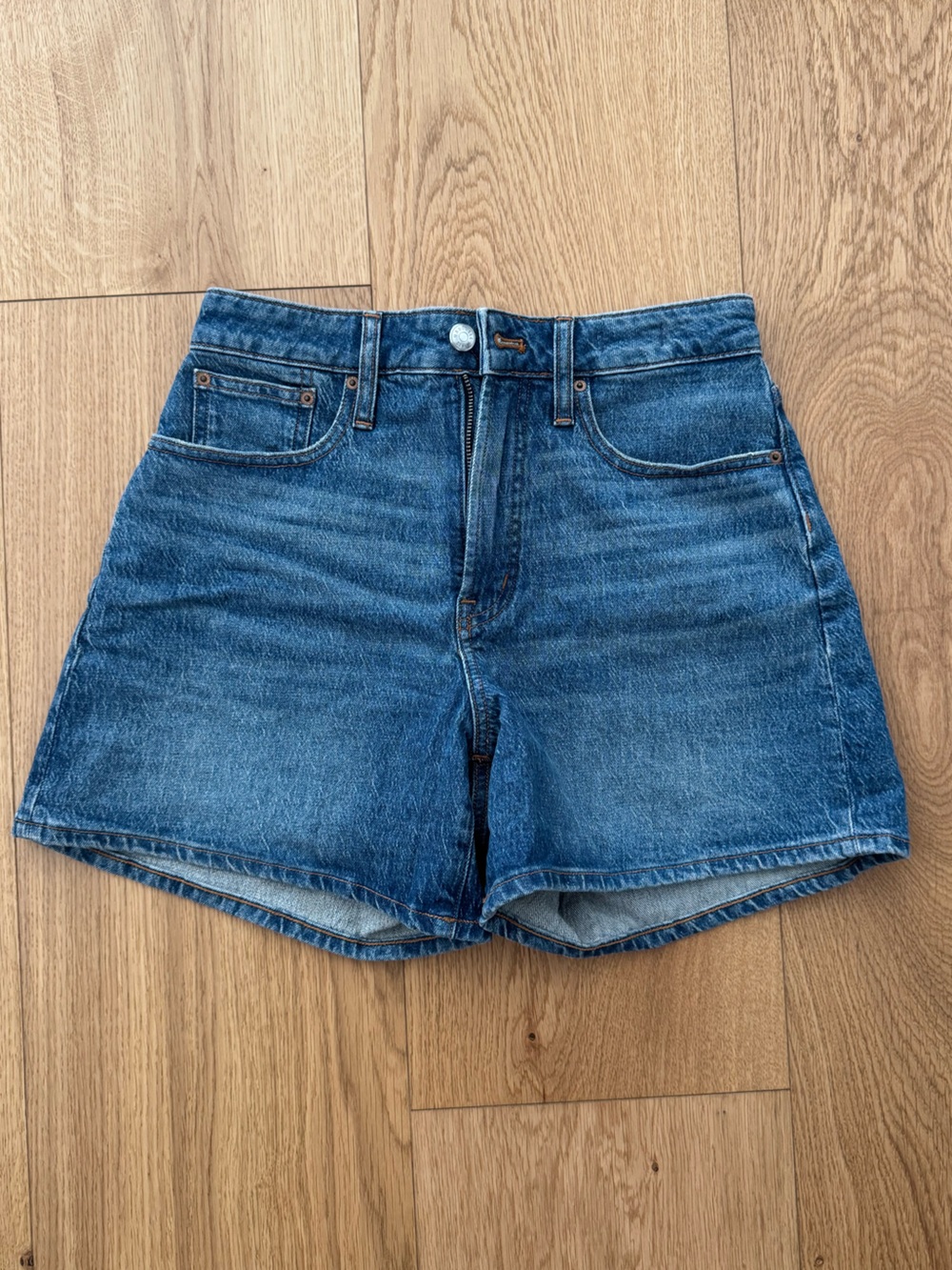 Madewell The Curvy Perfect Mid-Length Jean Short Size 26